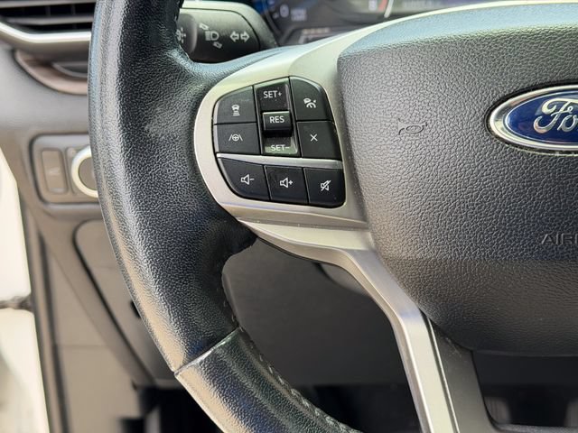 Used 2022 Ford Explorer Limited w/ Equipment Group 301A RWD image 9