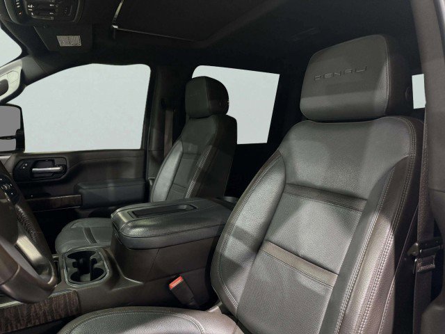 Used 2021 GMC Sierra 3500 Denali w/ Denali Ultimate Package image 23