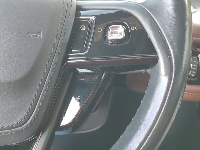 Used 2021 Lincoln Aviator Reserve w/ Equipment Group 201A image 20