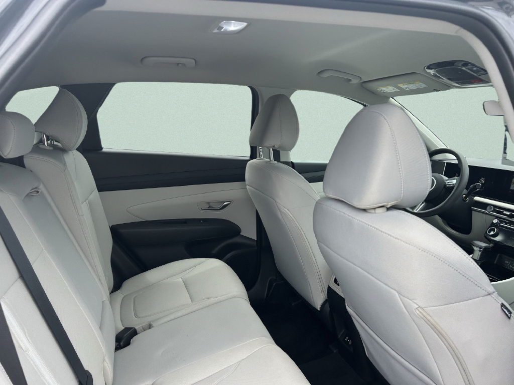 Certified 2025 Hyundai Tucson SEL FWD image 22