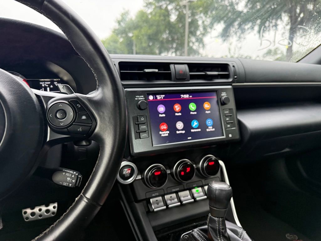 Used 2022 Toyota GR86 Premium image 25