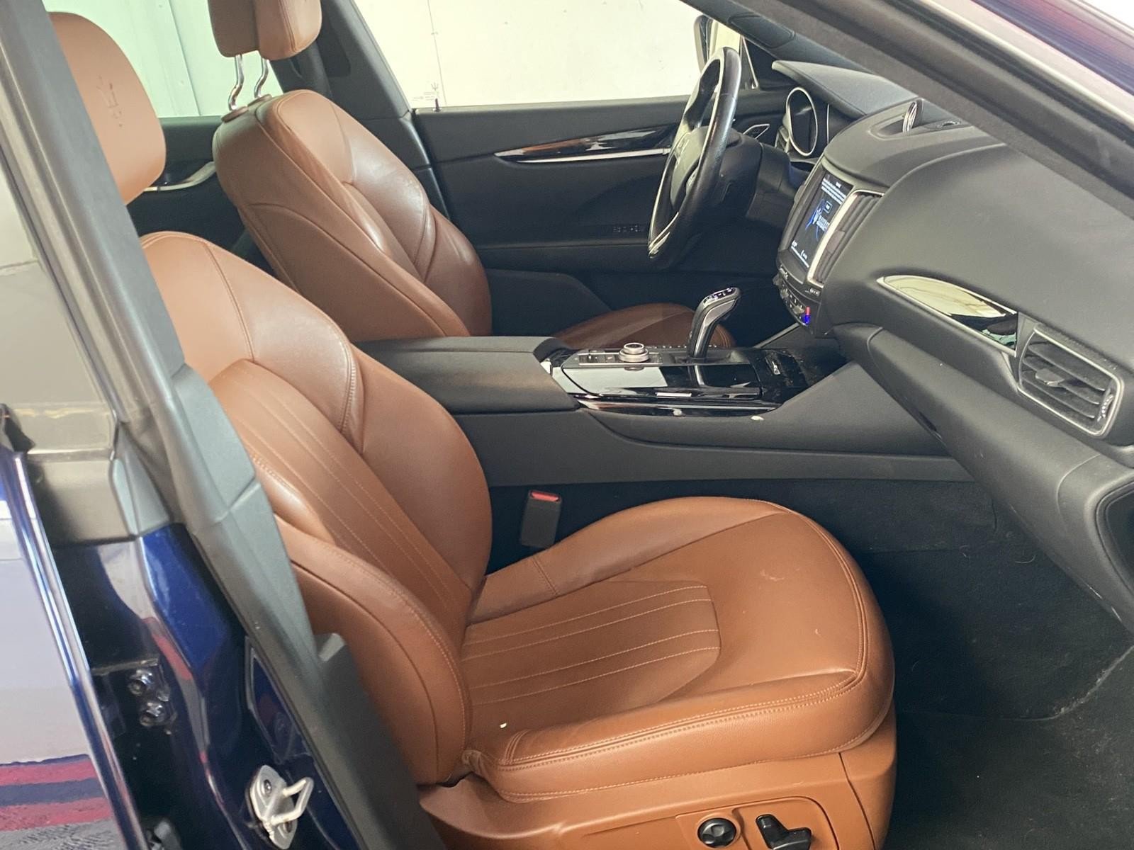 Used 2020 Maserati Levante AWD/4WD image 9