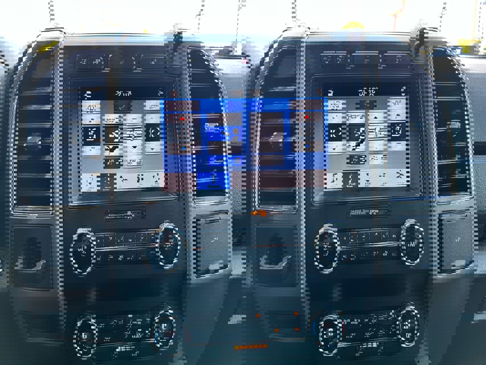 Used 2019 Ford Expedition Max XLT w/ Equipment Group 201A image 22