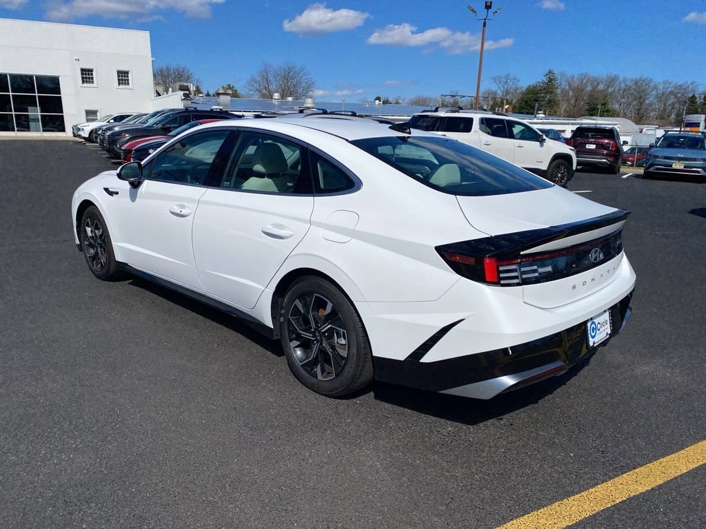 New 2025 Hyundai Sonata SEL AWD/4WD image 8