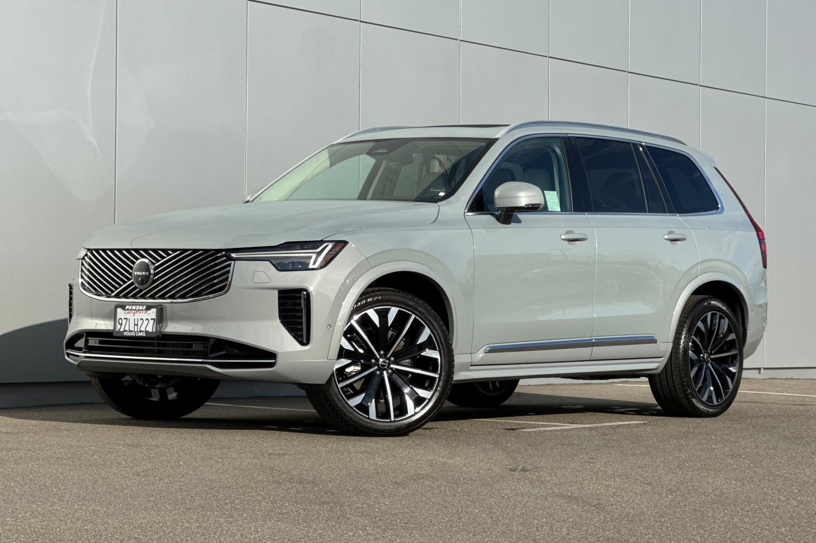 Used 2026 Volvo XC90 B6 Ultra w/ Protection Package