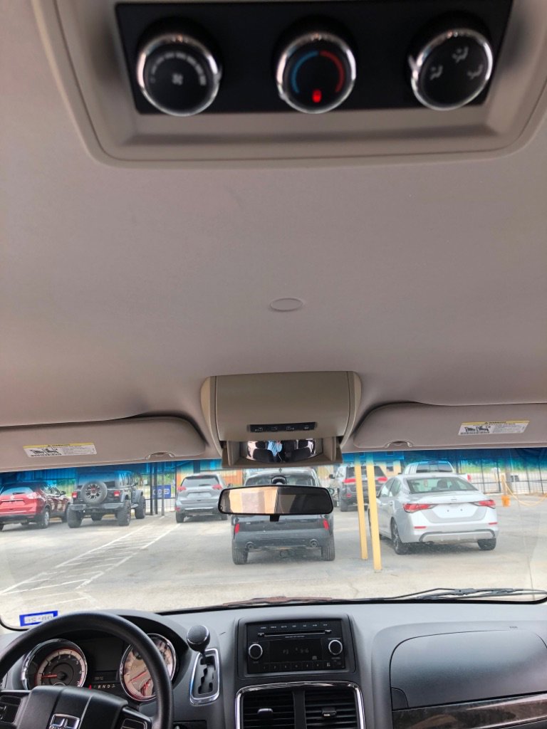 Used 2014 Dodge Grand Caravan SXT FWD image 13
