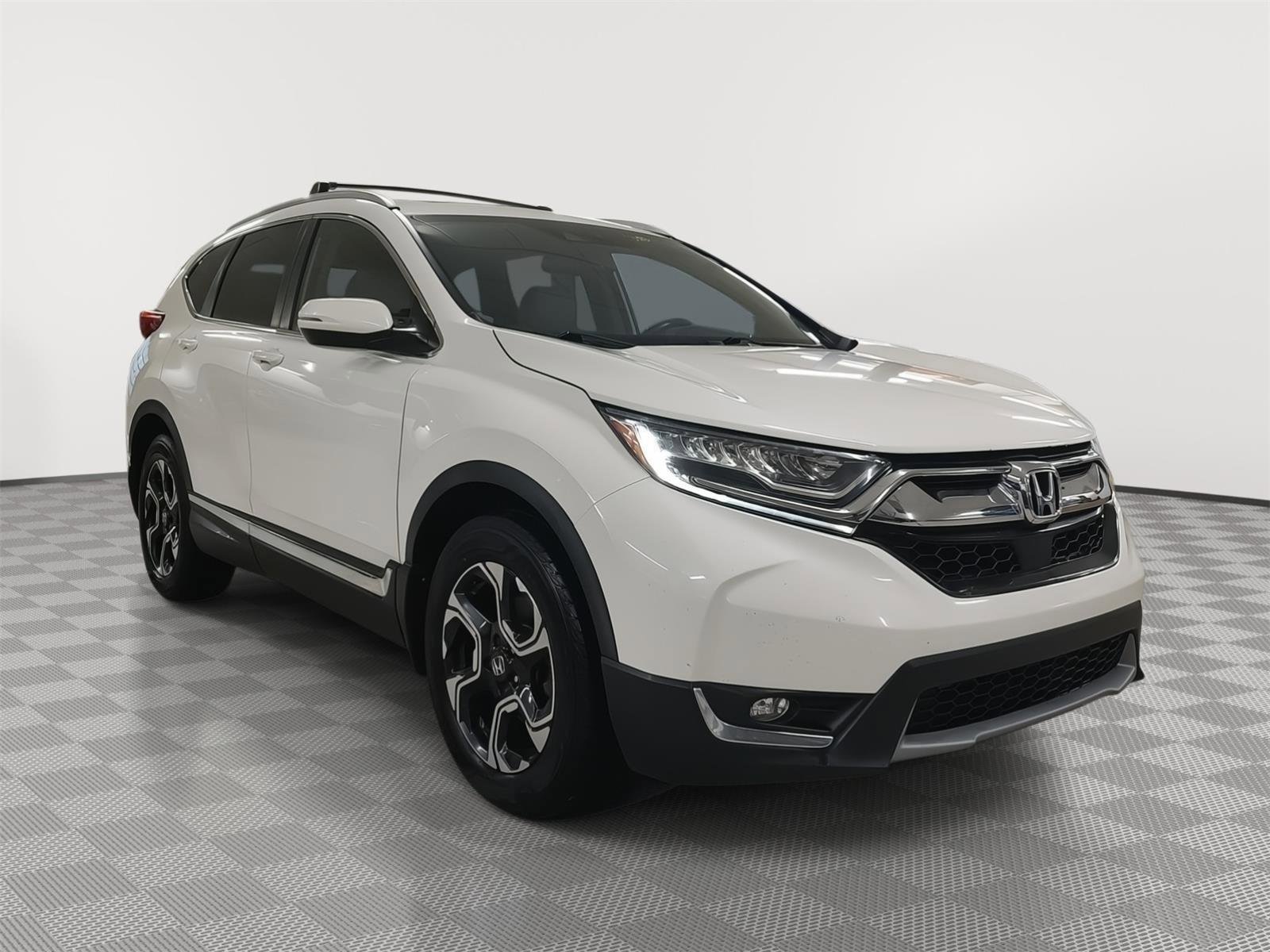 Used 2017 Honda CR-V Touring image 4