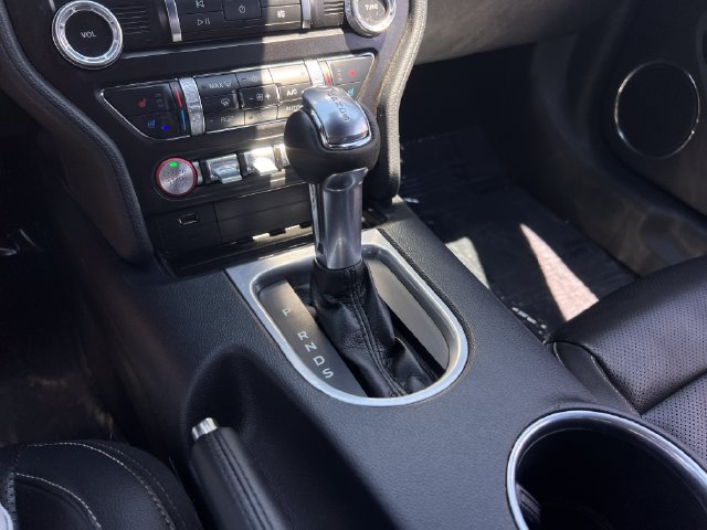 Used 2022 Ford Mustang Premium RWD image 18