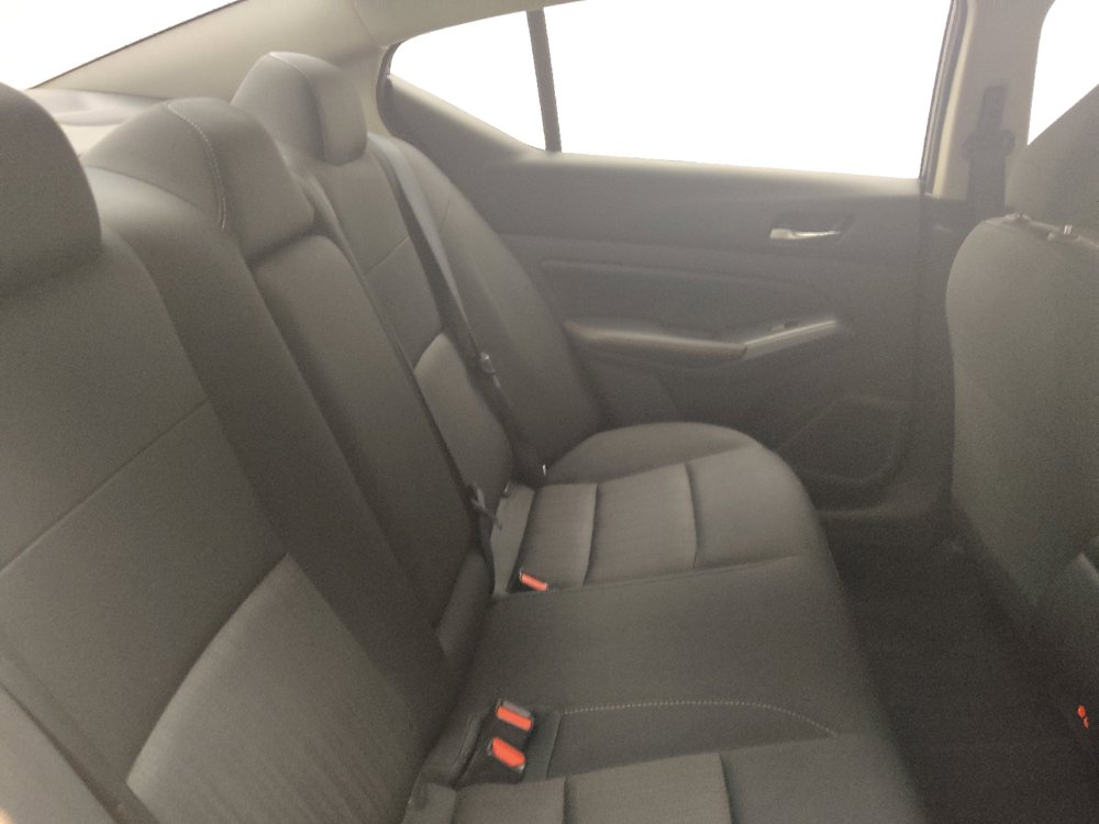 Used 2024 Nissan Altima 2.5 SV FWD image 19