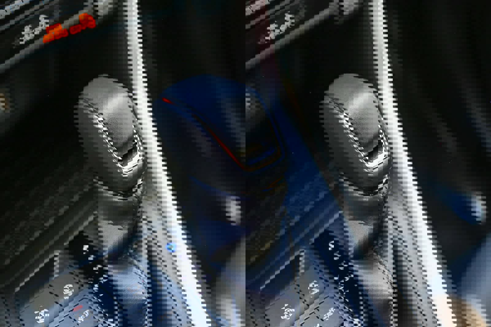 Used 2023 Toyota RAV4 XLE Premium image 16