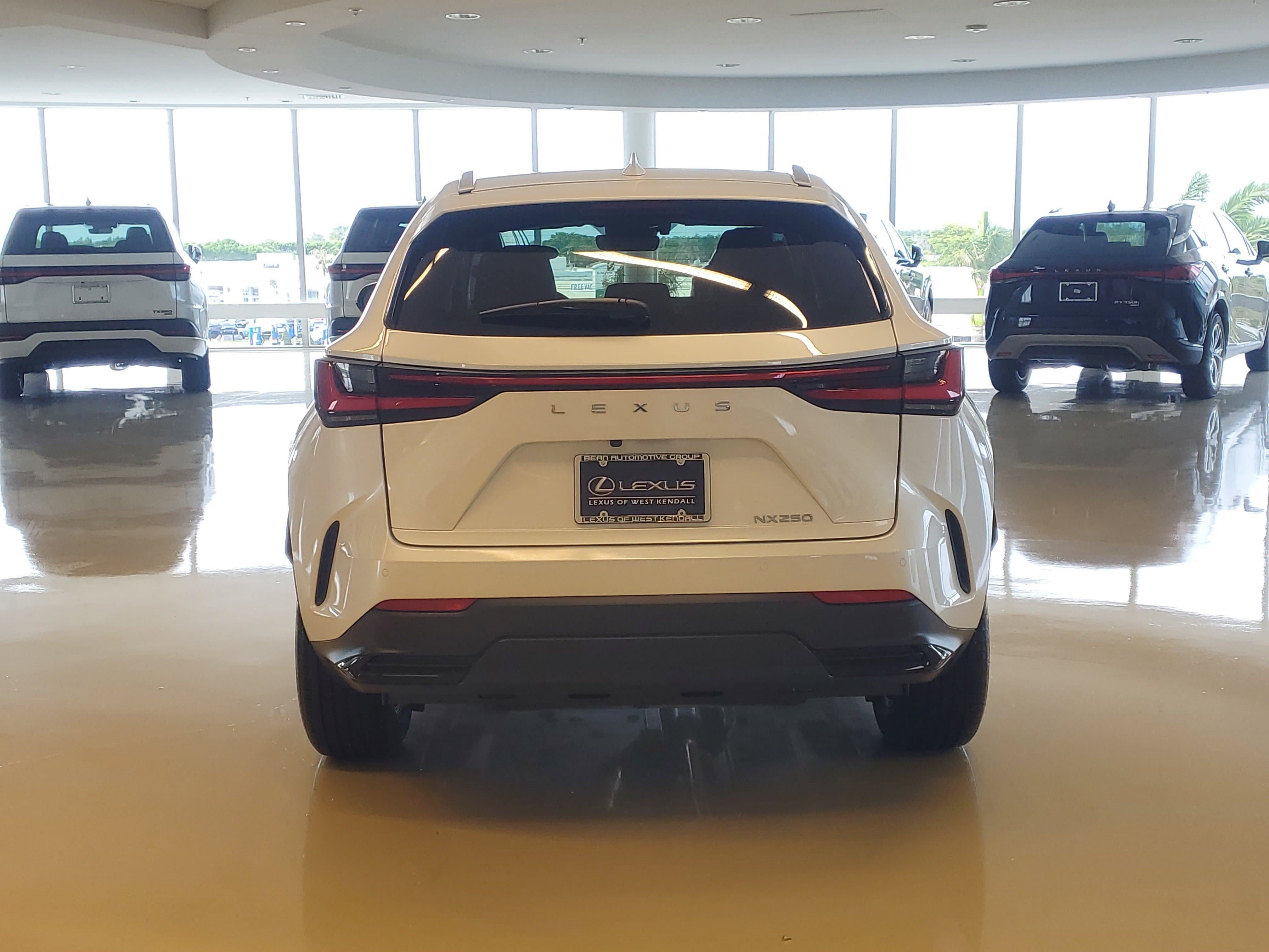 Used 2025 Lexus NX 250 FWD w/ Accessory Package (Z1) image 9