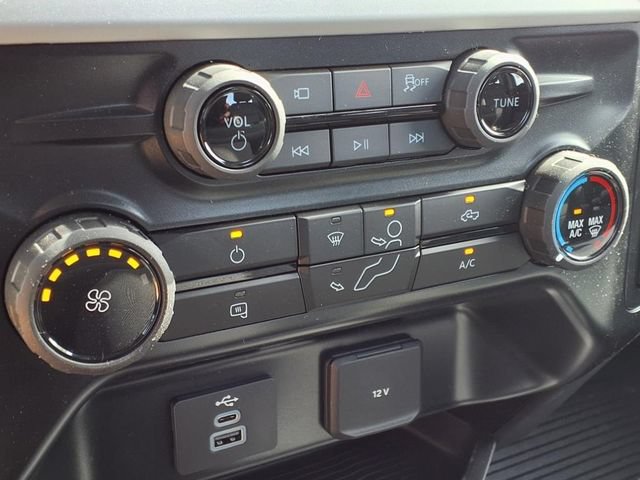 New 2025 Ford F250 XL w/ 360-Degree Camera Package RWD image 13