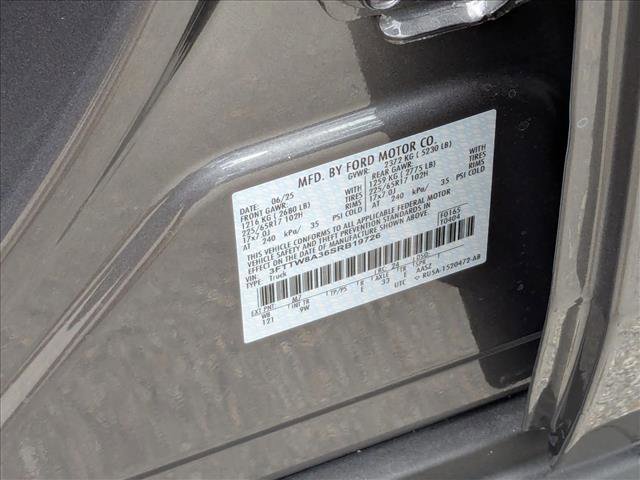 New 2025 Ford Maverick XL image 17