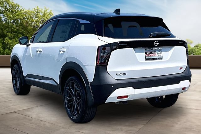 New 2026 Nissan Kicks SR FWD image 3