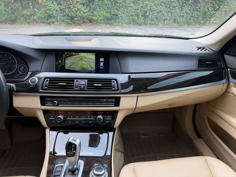 Used 2013 BMW 528i xDrive Sedan AWD/4WD image 29