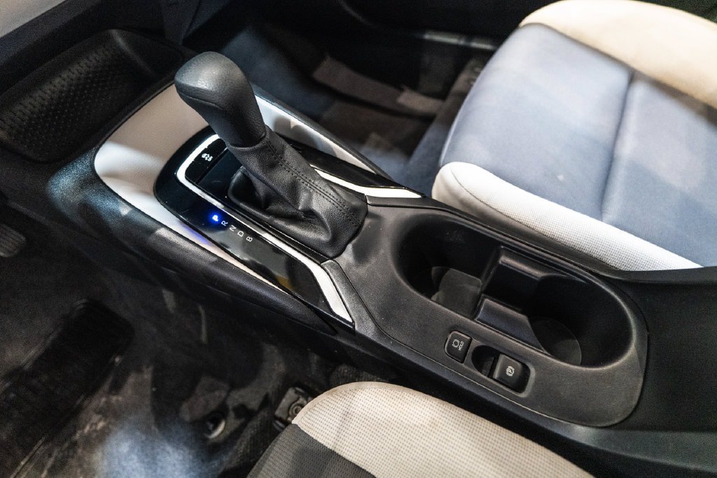 Used 2024 Toyota Corolla LE FWD image 22