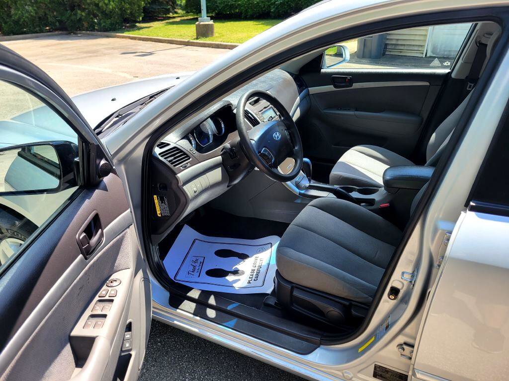 Used 2010 Hyundai Sonata GLS image 10