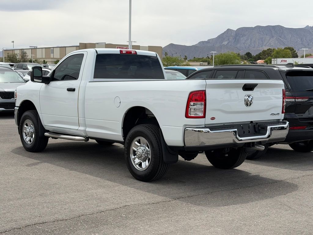 Used 2024 RAM 2500 Tradesman w/ Chrome Appearance Group AWD/4WD image 4