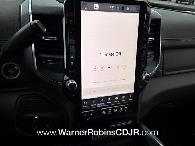 New 2026 RAM 2500 Laramie AWD/4WD image 21