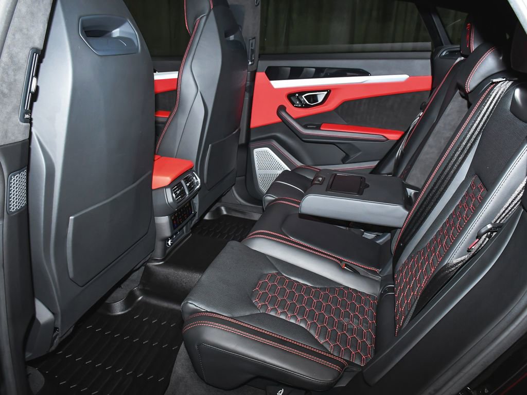 Used 2022 Lamborghini Urus AWD/4WD image 59