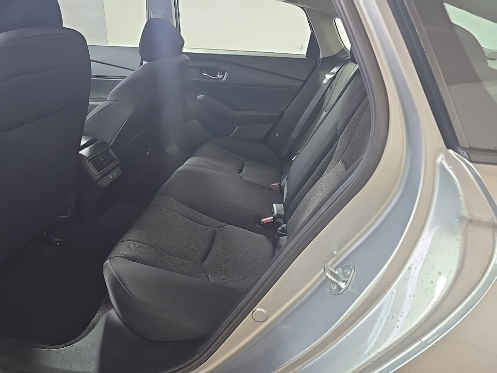 Used 2025 Honda Accord SE image 13