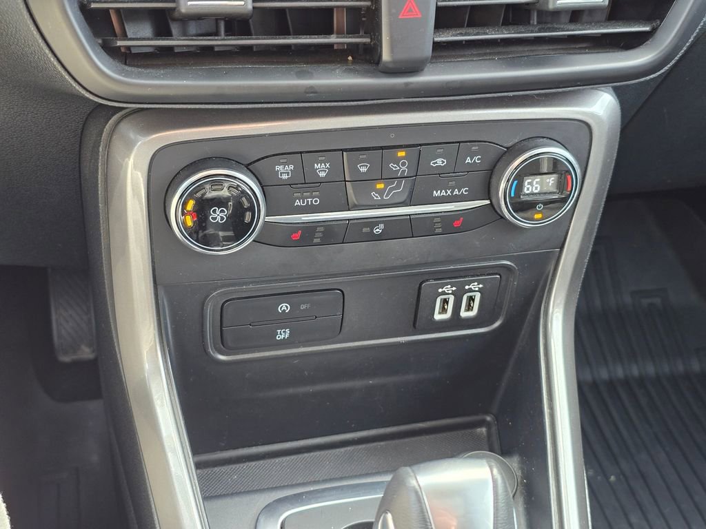 Used 2020 Ford EcoSport SES w/ Interior Protection Package image 25