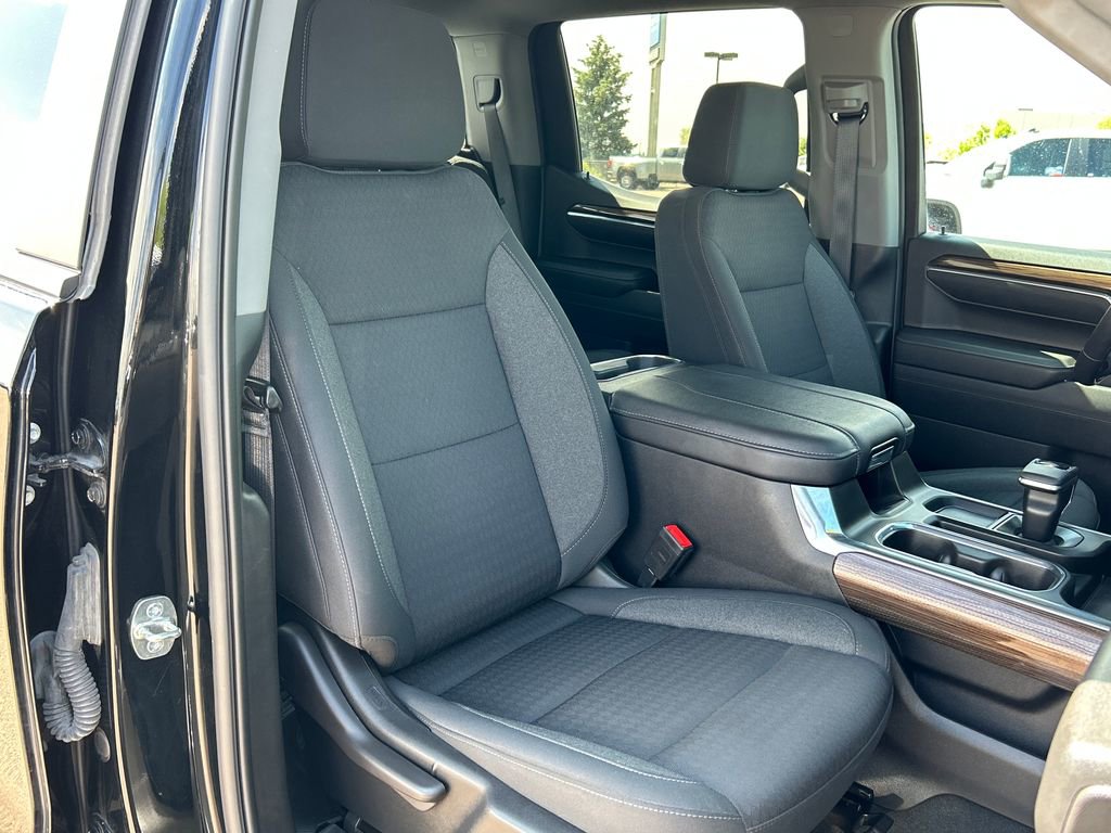 Used 2023 Chevrolet Silverado 1500 LT Trail Boss w/ Protection Package AWD/4WD image 18