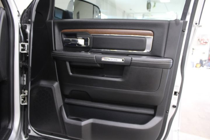 Used 2017 RAM 2500 Laramie w/ Convenience Group AWD/4WD image 23