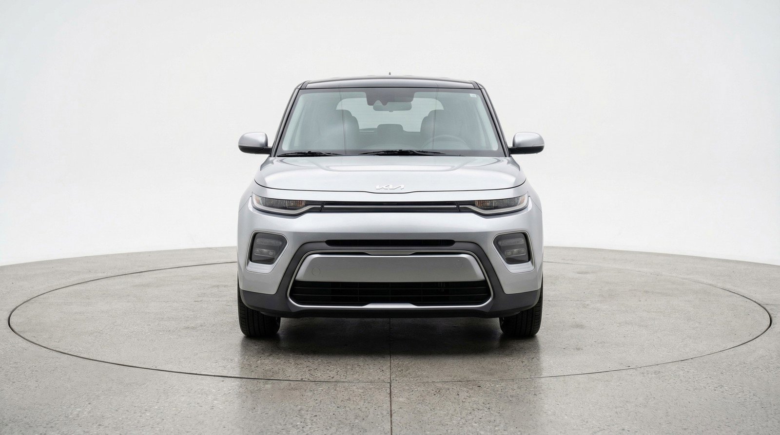 Used 2025 Kia Soul LX w/ LX Technology Package image 2