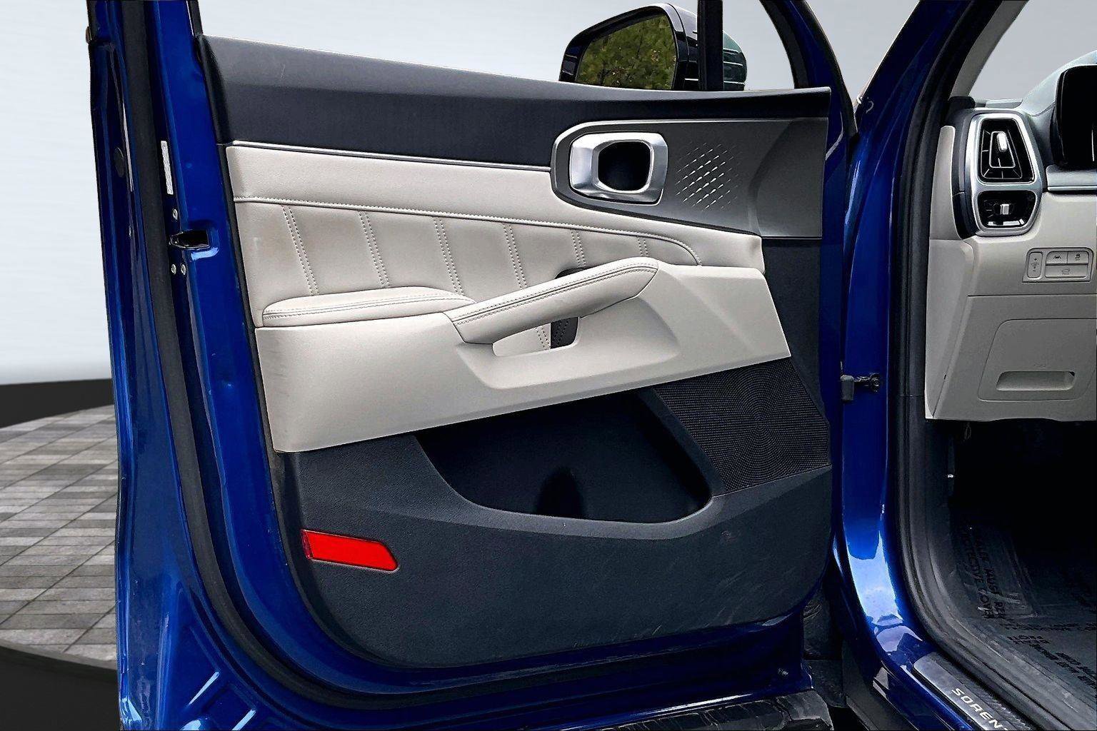 Used 2021 Kia Sorento SX image 24