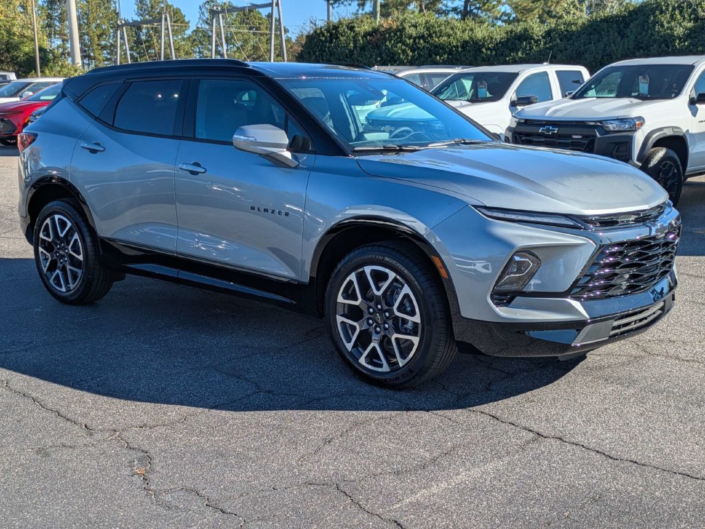New 2026 Chevrolet Blazer RS FWD image 2