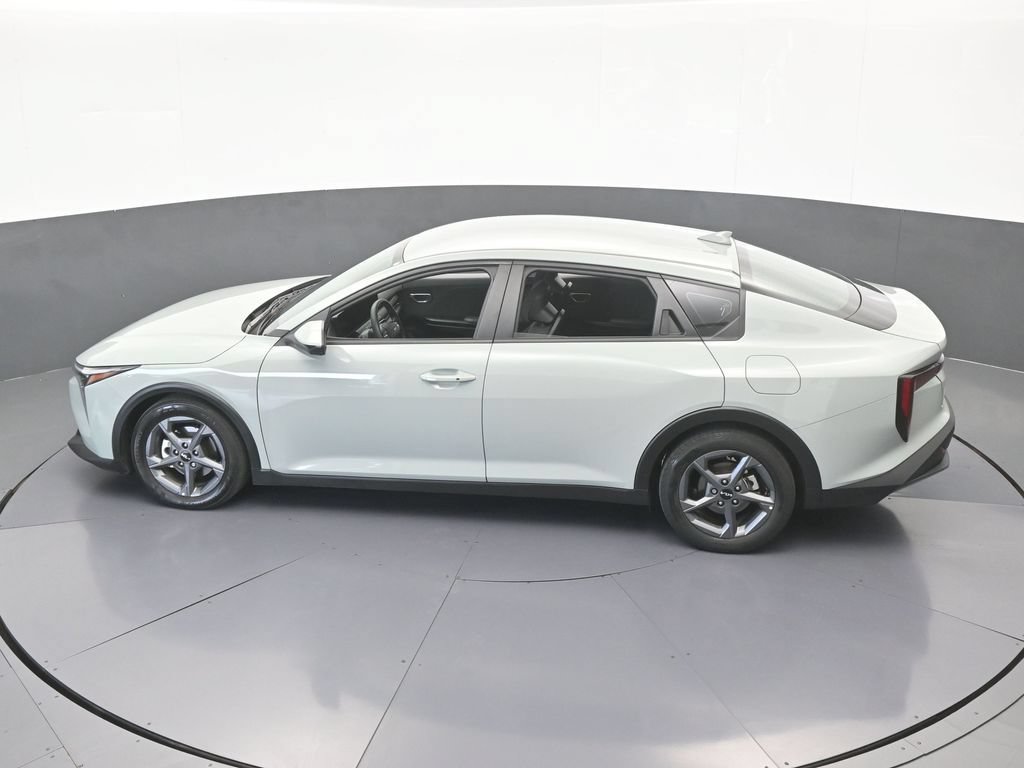 Used 2025 Kia K4 FWD image 45