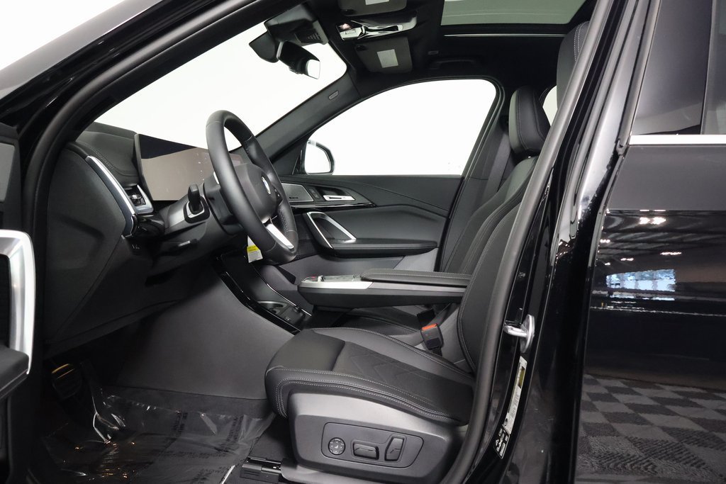 New 2026 BMW X1 xDrive28i w/ Technology Package AWD/4WD image 5