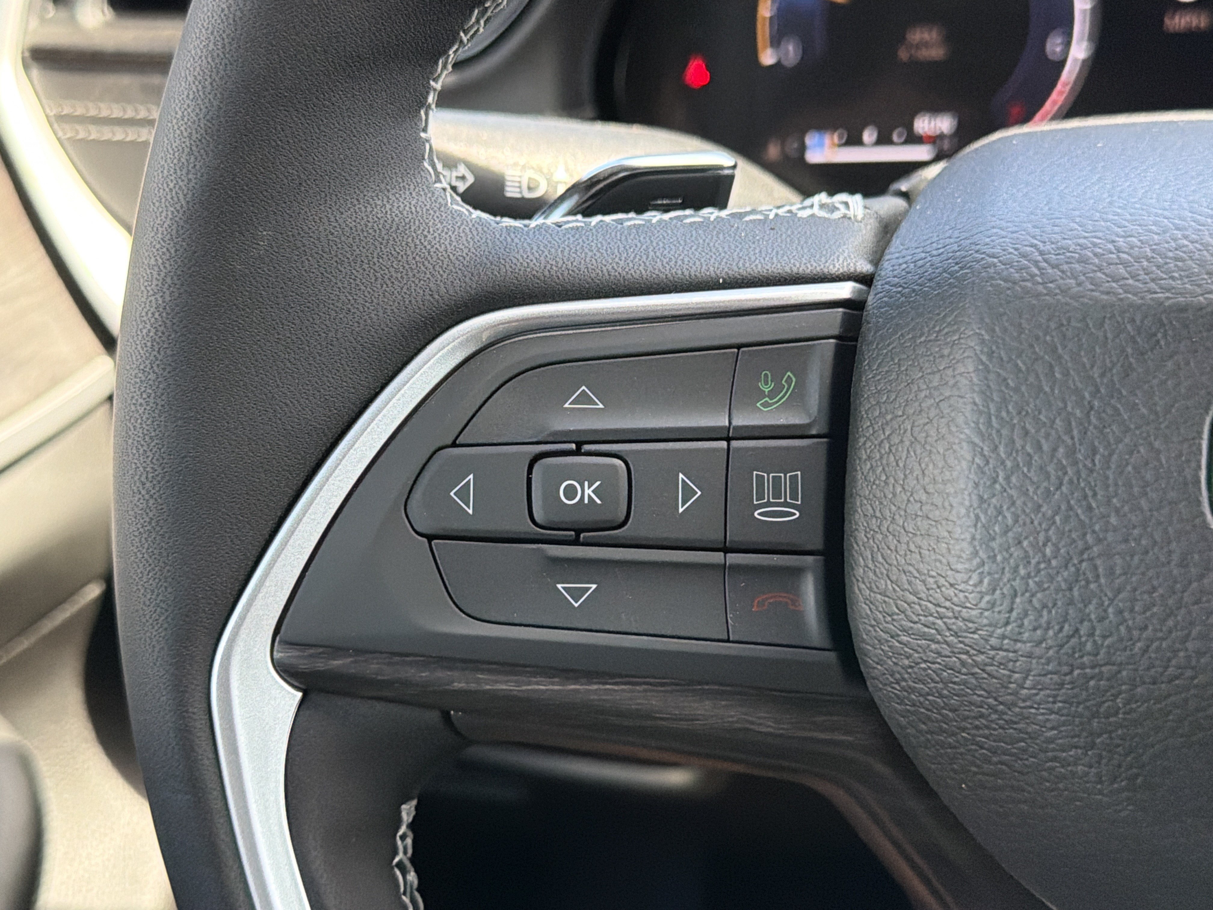 New 2026 Jeep Grand Cherokee L Limited AWD/4WD image 16