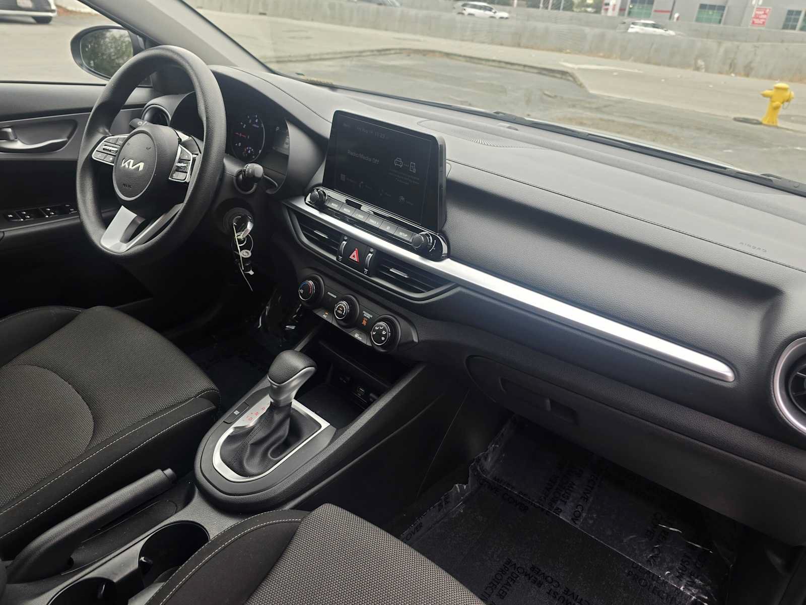 Used 2023 Kia Forte LXS w/ LXS Technology Package FWD image 11