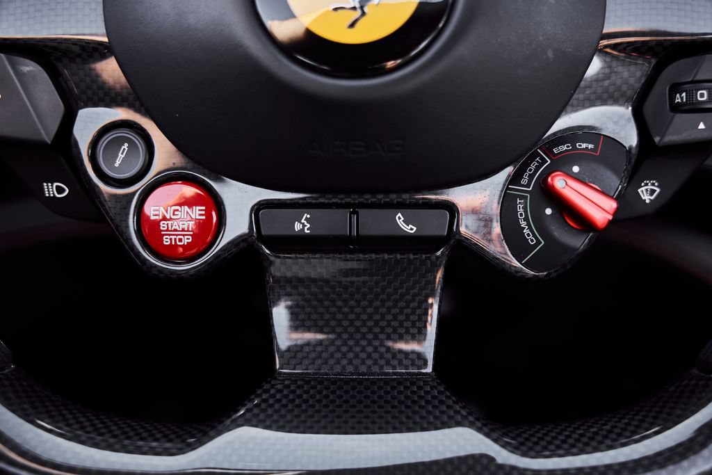 Used 2020 Ferrari Portofino RWD image 58