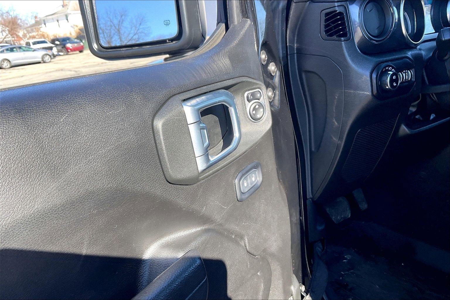 Certified 2022 Jeep Gladiator Sport image 32