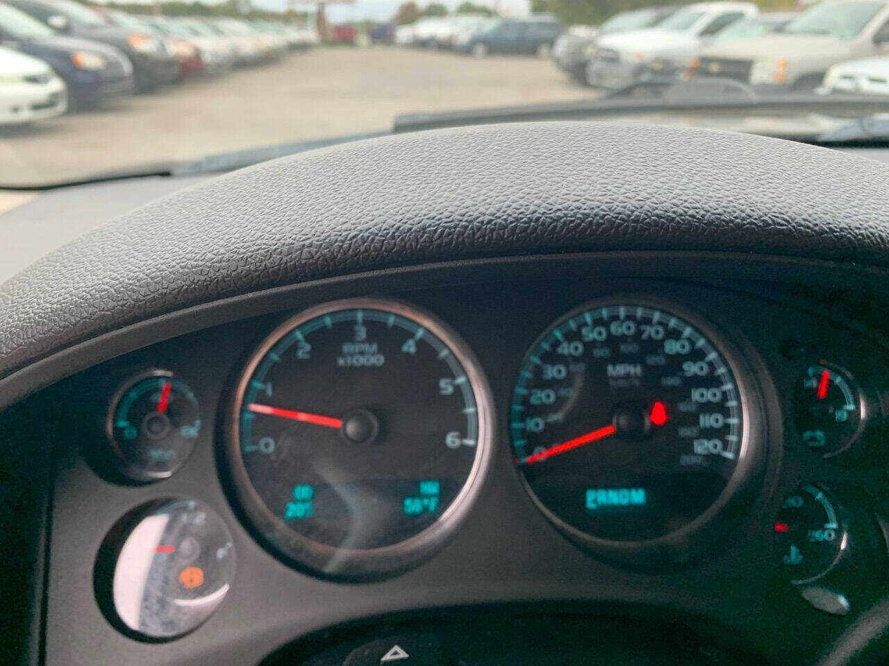Used 2011 GMC Yukon Denali image 11