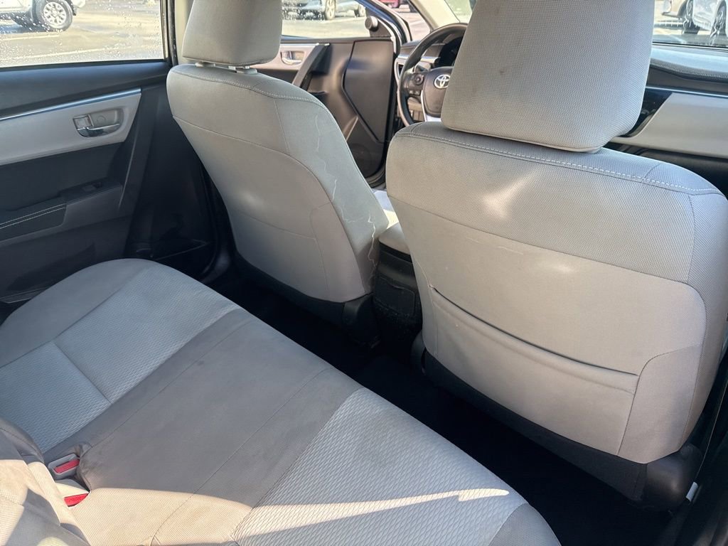 Used 2015 Toyota Corolla LE image 21