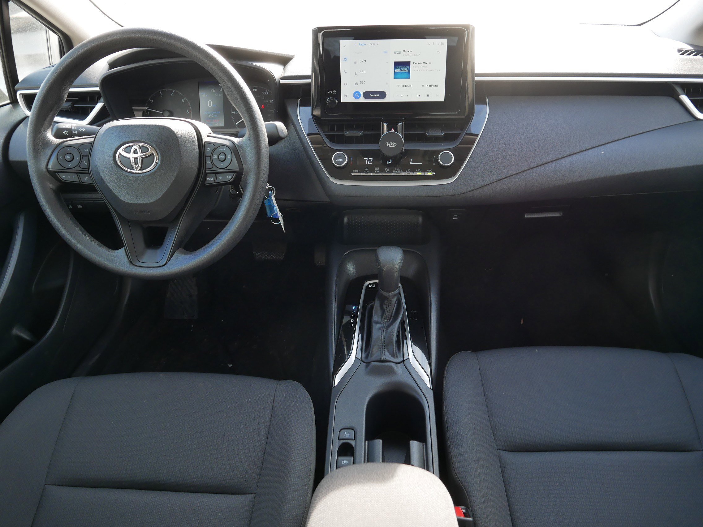 Used 2024 Toyota Corolla LE image 13