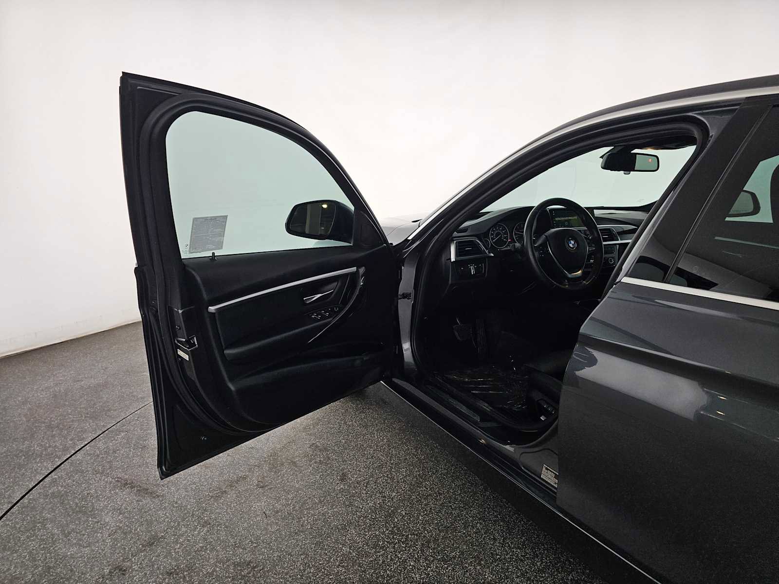 Used 2018 BMW 328d Sedan image 19