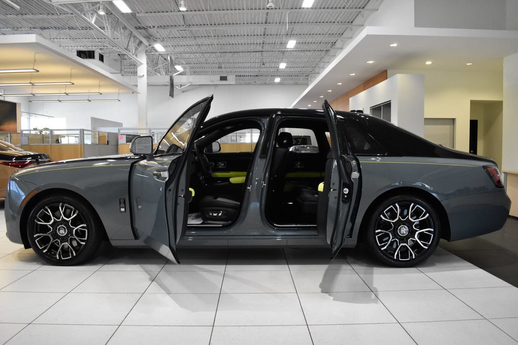 Used 2023 Rolls-Royce Ghost Black Badge w/ Black Badge Ghost Package AWD/4WD image 9