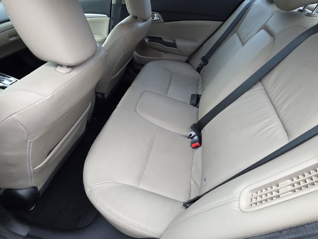 Used 2013 Honda Civic Hybrid Sedan image 9