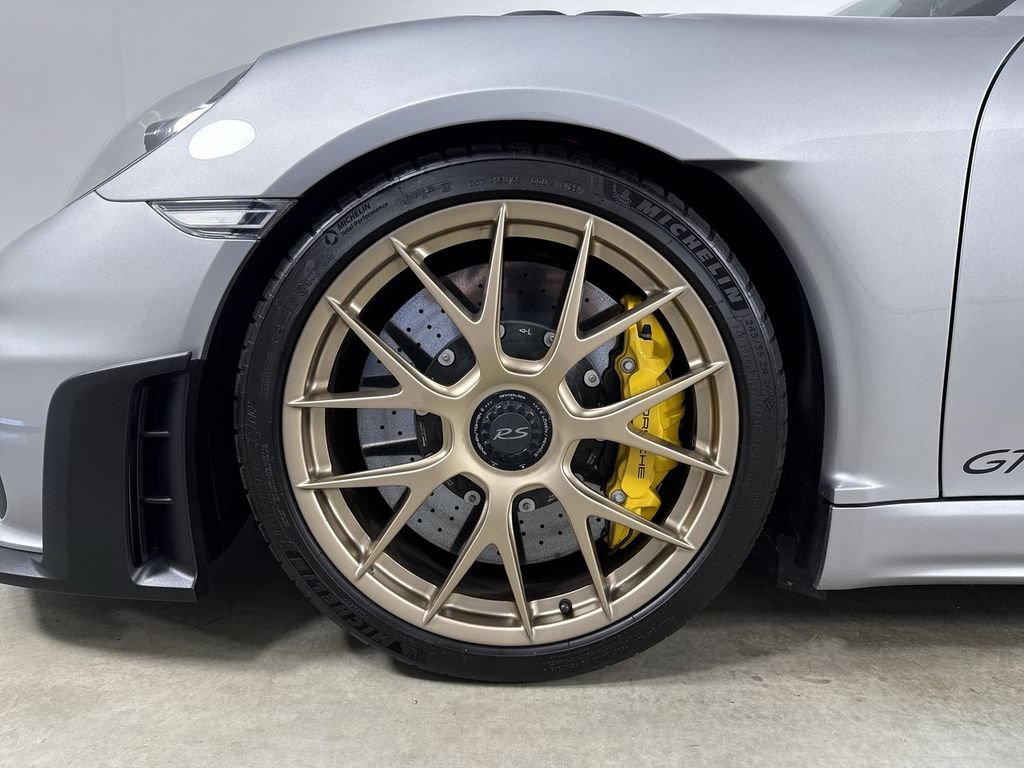 Certified 2024 Porsche 718 Cayman GT4 RS RWD image 13