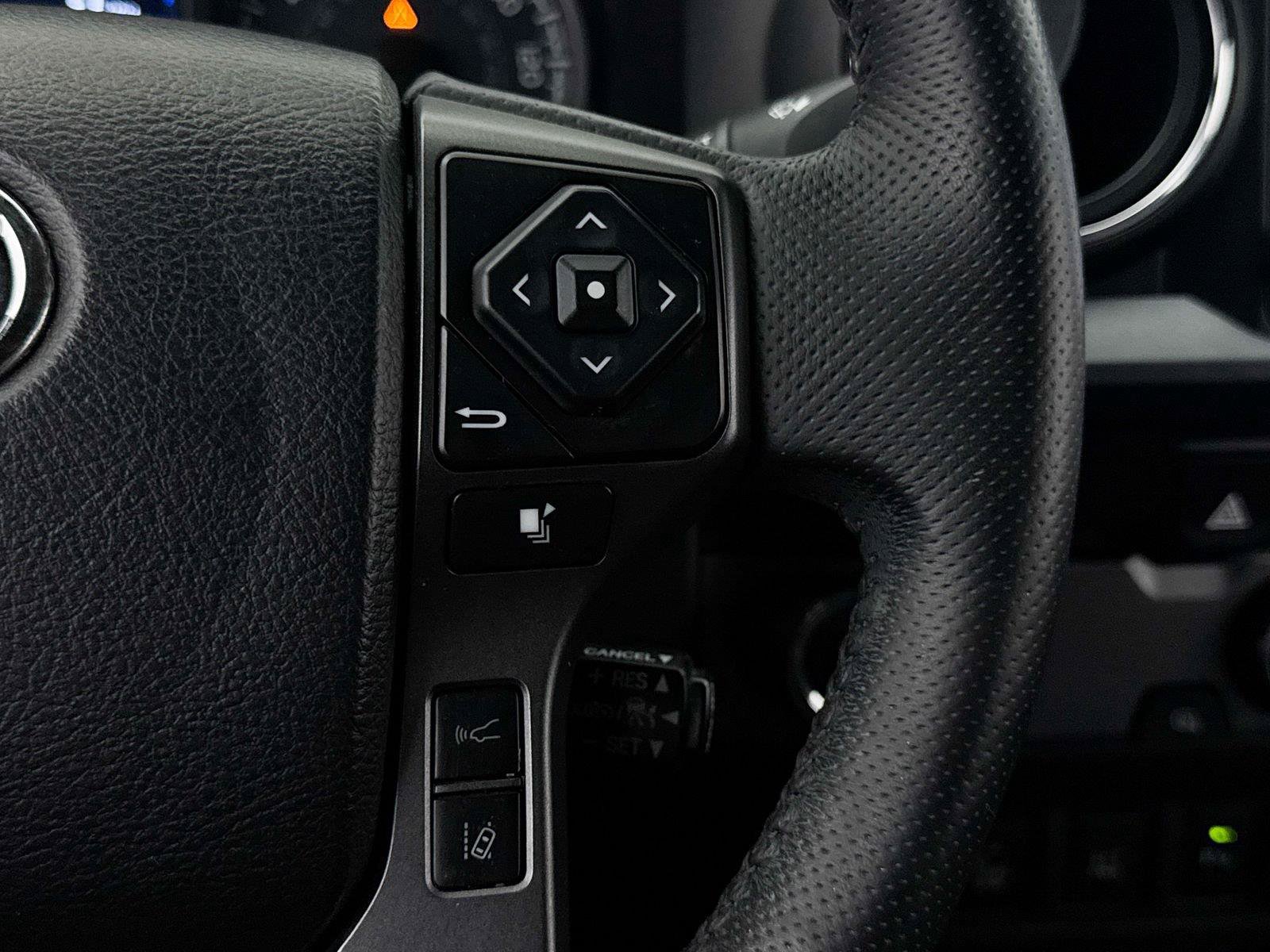 Used 2021 Toyota Tacoma TRD Sport w/ Technology Package RWD image 30