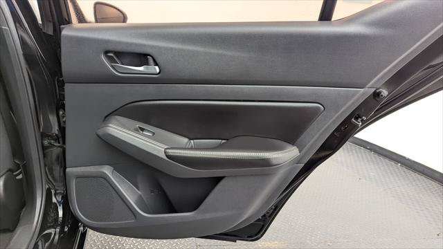Used 2022 Nissan Altima 2.5 SV FWD image 18