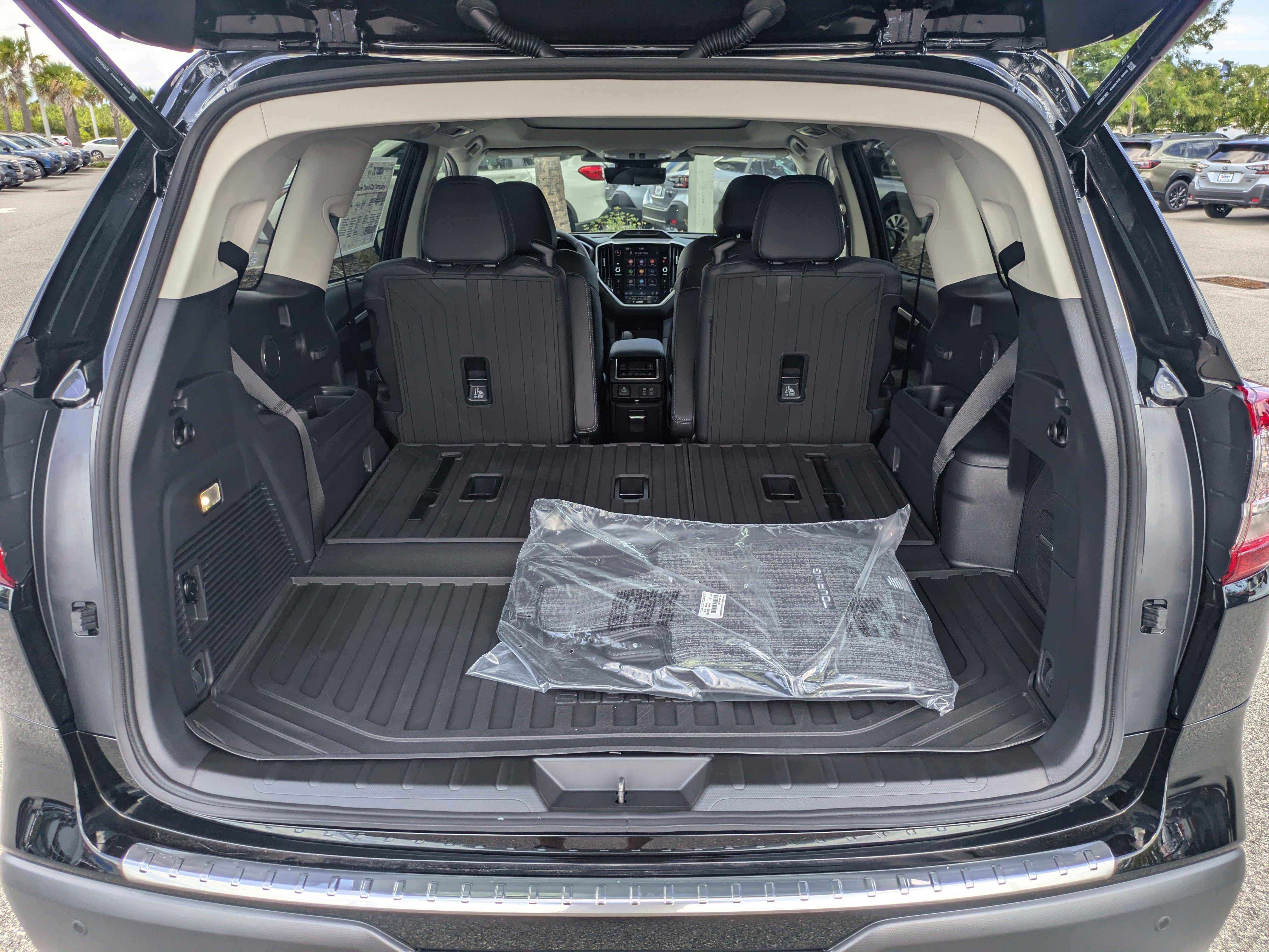 Used 2025 Subaru Ascent Touring w/ Popular Package #1 image 12