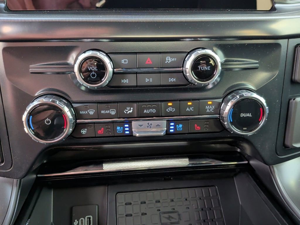 New 2026 Ford F150 Lariat w/ Equipment Group 502A High image 32