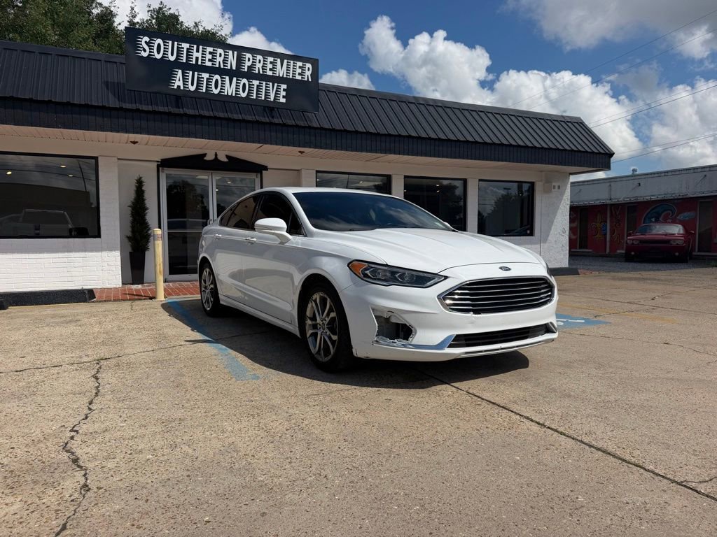 Used 2019 Ford Fusion SEL FWD image 3