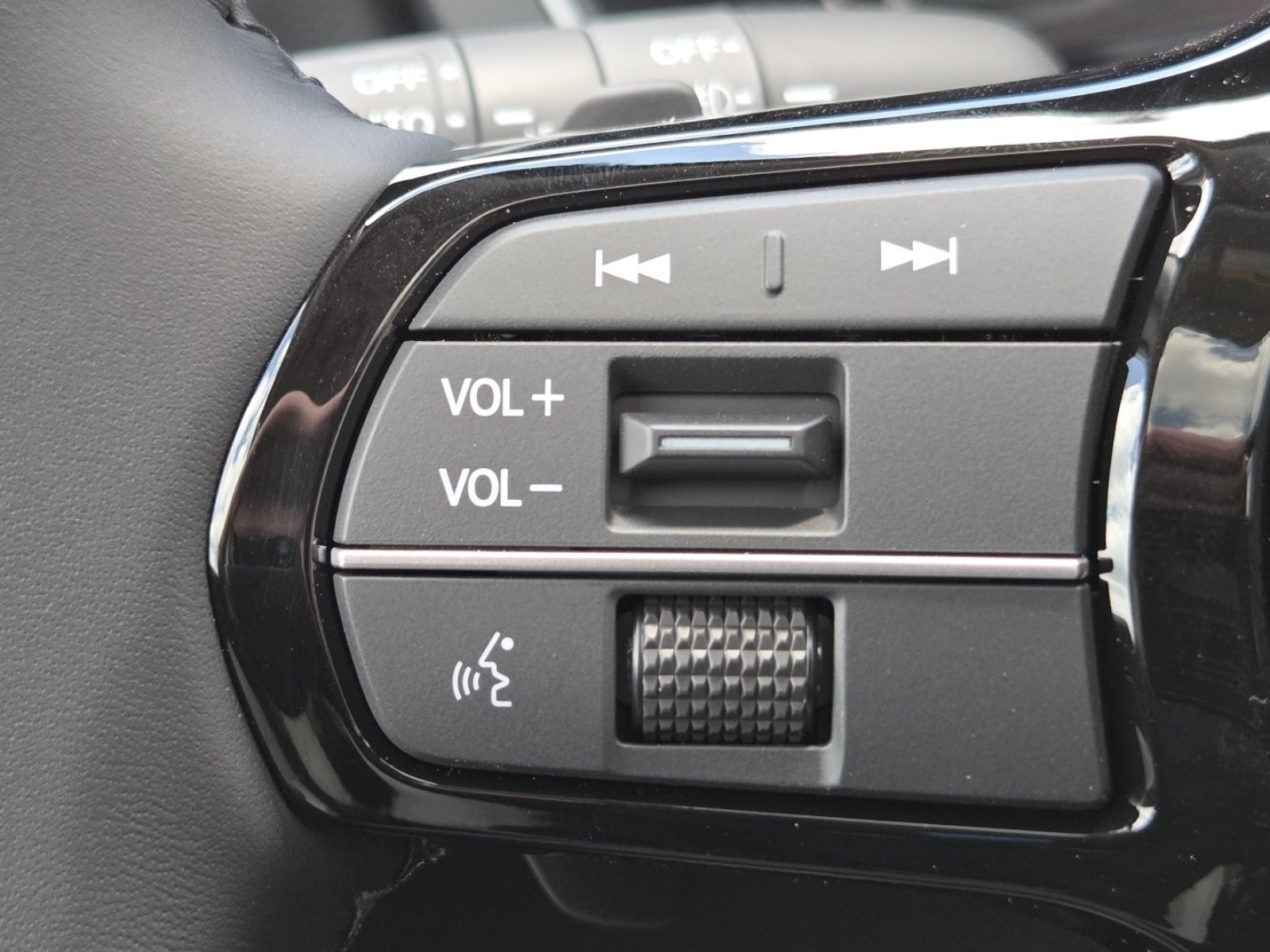 New 2026 Honda Pilot Touring image 12
